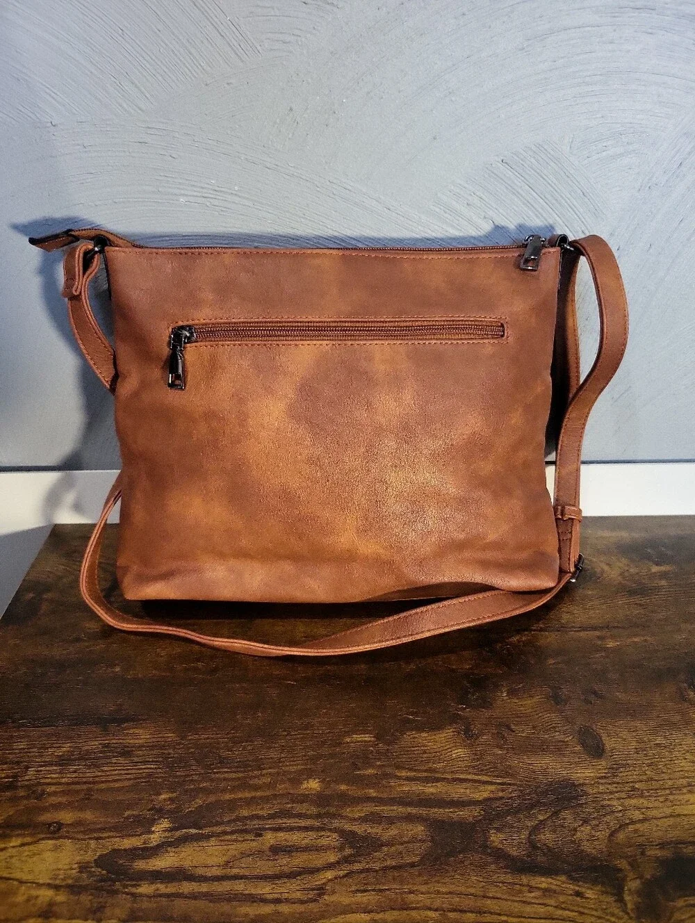 FADEON Brown Crossbody Bag Zip Closure Tassel Adjustable Strap Inner Pockets